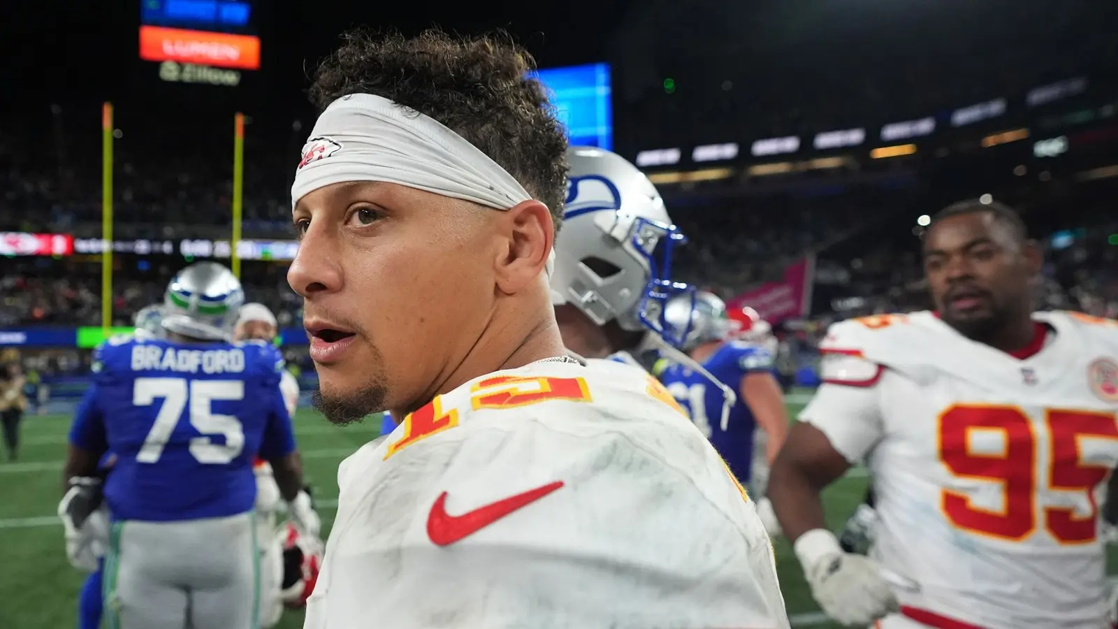 Mahomes domină terenul chiar și când echipa pierde